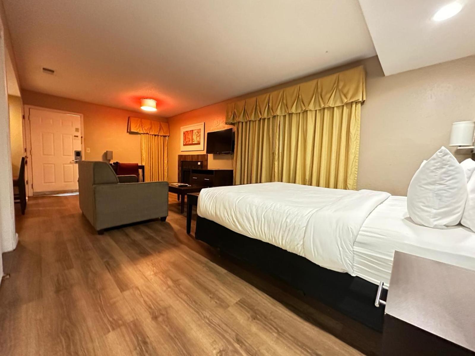 Hawthorn Extended Stay By Wyndham Wichita Exterior foto