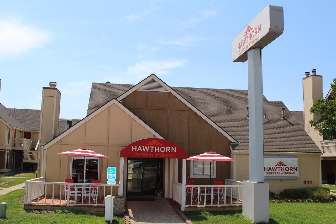 Hawthorn Extended Stay By Wyndham Wichita Exterior foto